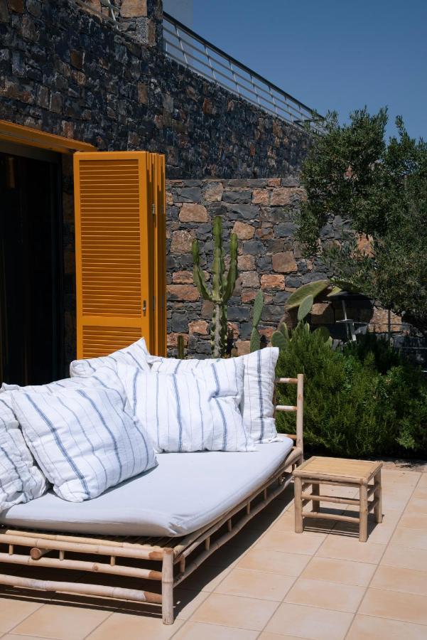 Villa Aiolos: Above The Sea, Within Agios Nikolaos Exterior photo